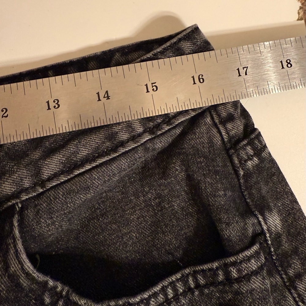 Black Acid Wash Women’s Wide Leg XL Cargo Denim Jeans High Rise Measure 33x29.5” - Picture 11 of 14